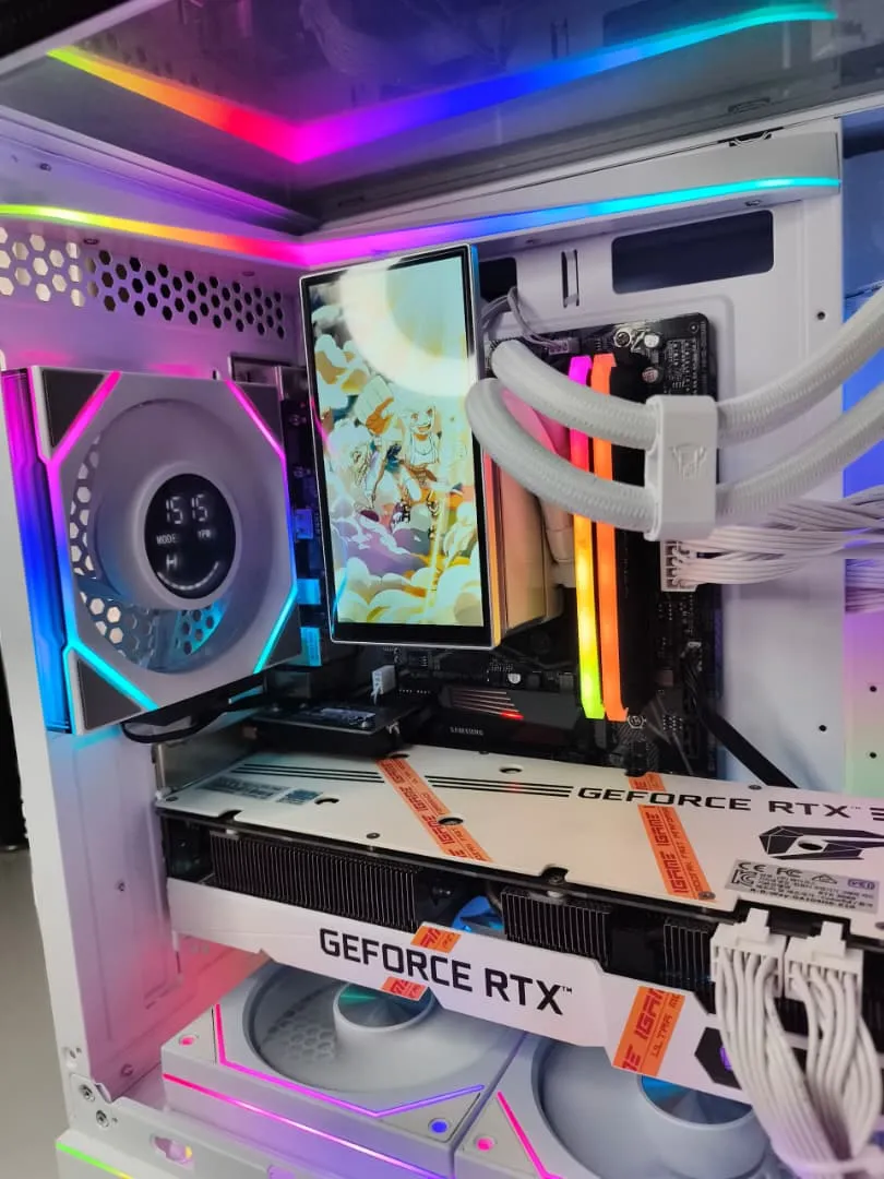 Custom gaming PC build 5
